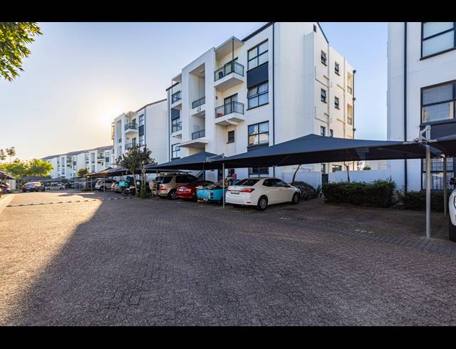1 BEDROOM APARTMENT FOR SALE IN SANDOWN